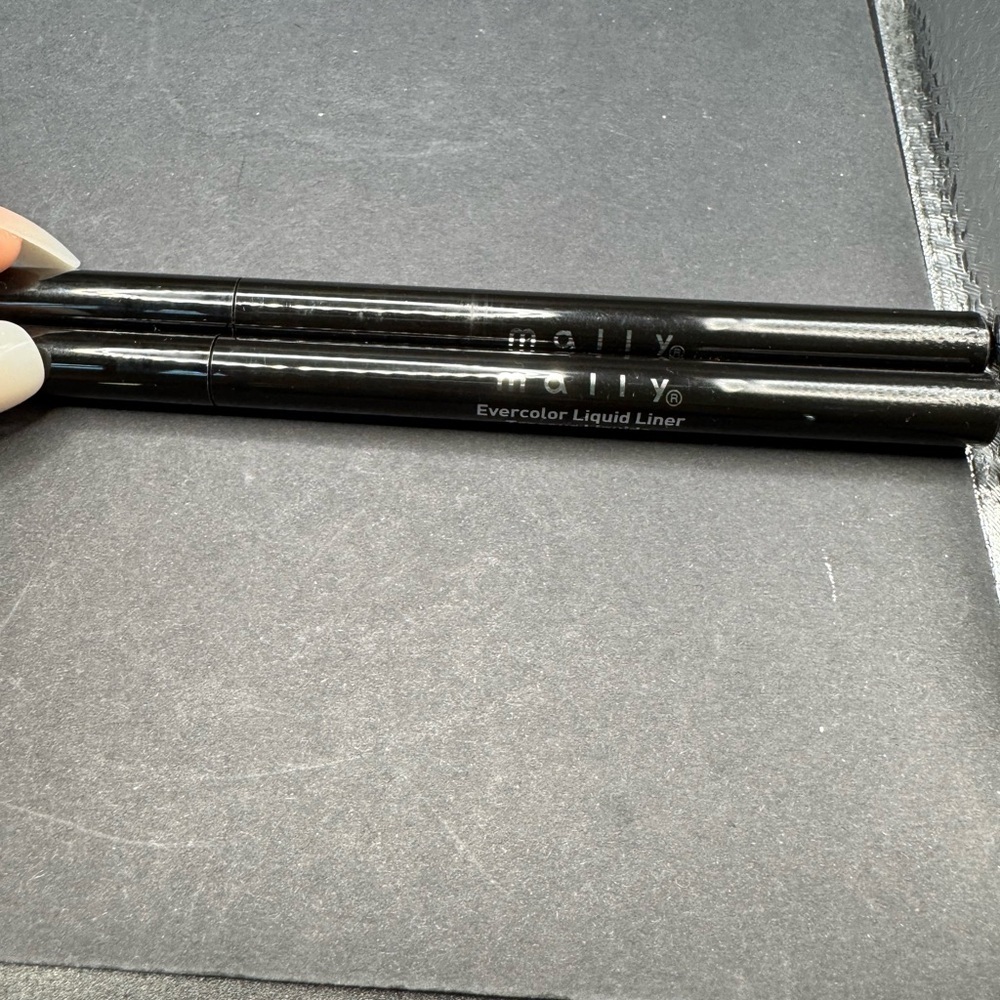NWT Set of 2 Mally Evercolor Liquid Liner- Ebony Color- No box